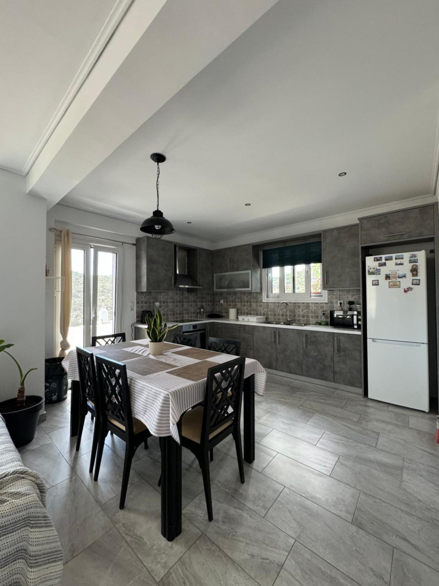 Family House Apartment Keratea Bagian luar foto