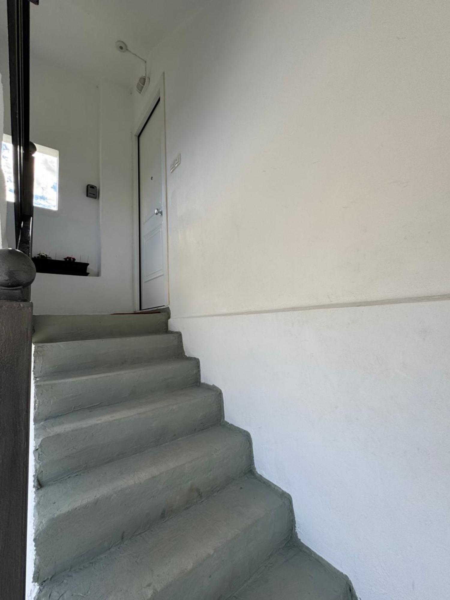 Family House Apartment Keratea Bagian luar foto