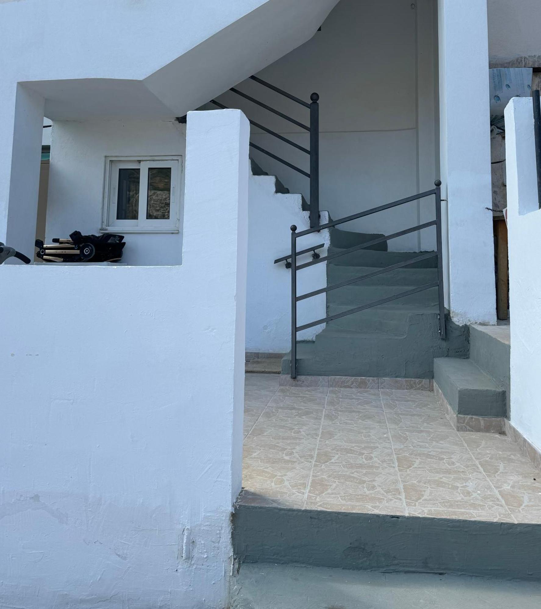 Family House Apartment Keratea Bagian luar foto
